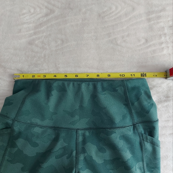 All in motion Green camo leggings - Picture 10 of 13